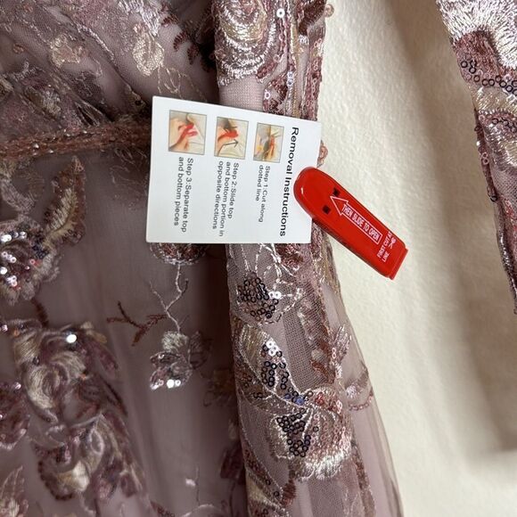 Mac Duggal EMBELLISHED V NECK ILLUSION LONG SLEEVE A LINE GOWN in rose size 4 - Picture 8 of 12